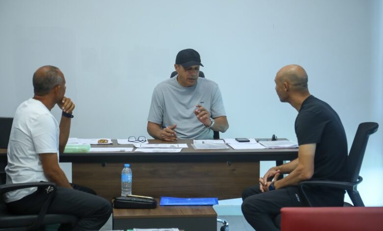 مقابلات-شخصية-لإختيار-25-دارسا-للرخصة-الأفريقية-a7