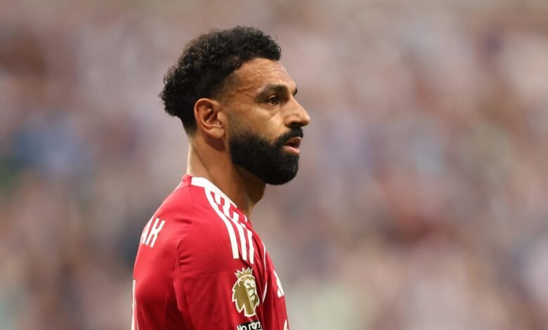 سلوت-يوضح-سبب-لعب-محمد-صلاح-في-قلب-الهجوم-أمام-بورنموث