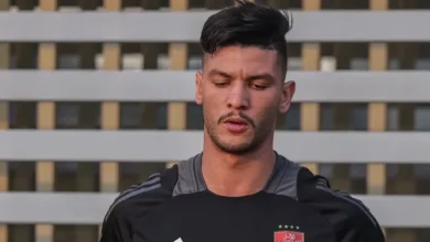 والد-أشرف-داري-يفجر-مفاجآت-مدوية:-نطالب-الأهلي-بـ-2.5-مليون-دولار-لفسخ-التعاقد-أو-الرحيل-لفرنسا-بنفس-الراتب