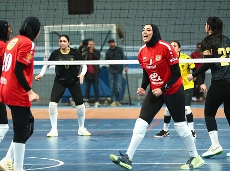سيدات-طائرة-الأهلي-يواصلن-التألق-بثلاثية-نظيفة-أمام-سبورتنج-في-سوبر-مصر