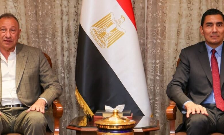 لقطات-من-زيارة-مجلس-إدارة-النادي-الأهلي-للكابتن-جوهر-نبيل-وزير-الشباب-والرياضة