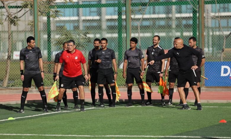 أوسكار-رويز-يقود-تدريبًا-عمليًا-لـ20-حكمًا-بمركز-المنتخبات-الوطنية