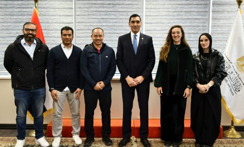 وزير-الرياضة-يستقبل-وفد-الاتحاد-الدولي-للريشة-الطائرة-لبحث-استضافة-بطولة-العالم-2026