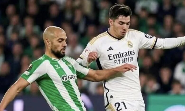 أربيلوا:-“تسديدة-دياز-كانت-تستحق-ركلة-جزاء.-يد-لاعب-بيتيس-كانت-مفتوحة”