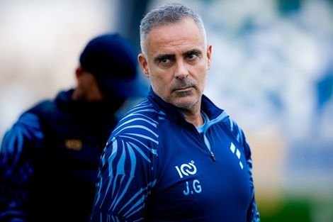 بعد-ارتباطه-بالأهلي.-جوميز-يوضح-مصير-التجديد-مع-الفتح