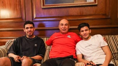 حسام-حسن-يستقبل-محمد-حمدي-وإسلام-عيسى-في-معسكر-المنتخب