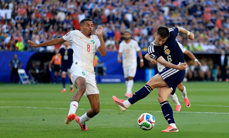منتخب-المغرب-يهزم-اسكتلندا-(1-0)-ويقترب-من-دور-الـ32-بكأس-العالم-2026