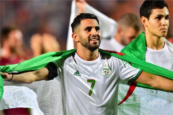 الاتحاد-الجزائري-يكرم-رياض-محرز-بعد-إعلان-اعتزاله-الدولي