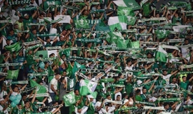 كامل-أبو-علي-يساهم-في-توفير-أوتوبيسات-لنقل-جماهير-المصري-أمام-سموحة